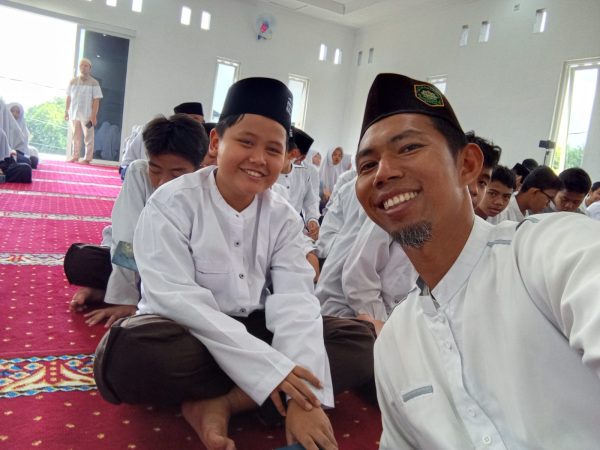 Masjid Baru Miftahunnajah Disambut Bahagia Santri, Hanif: Semoga Makin Rajin ke Masjid