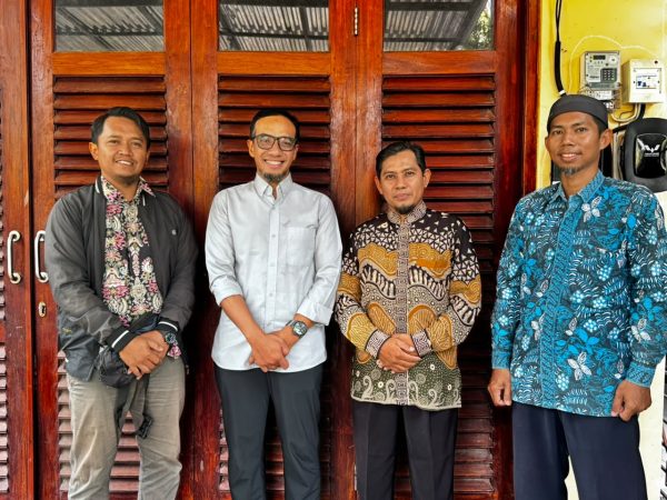 BPH Yayasan Pelita Umat Bersilaturahmi dengan Kaprodi Informatika dan Pakar IT UII, Mukhammad Andri Setiawan, S.T., M.Sc., Ph.D., Bahas Peluang Kemitraan Strategis