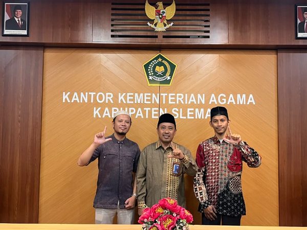 Kepala Kemenag Sleman H. Nadhif, S.Ag., M.S.I. Dukung Penguatan Literasi dan Pengembangan Perpustakaan Annajah MTs Miftahunnajah